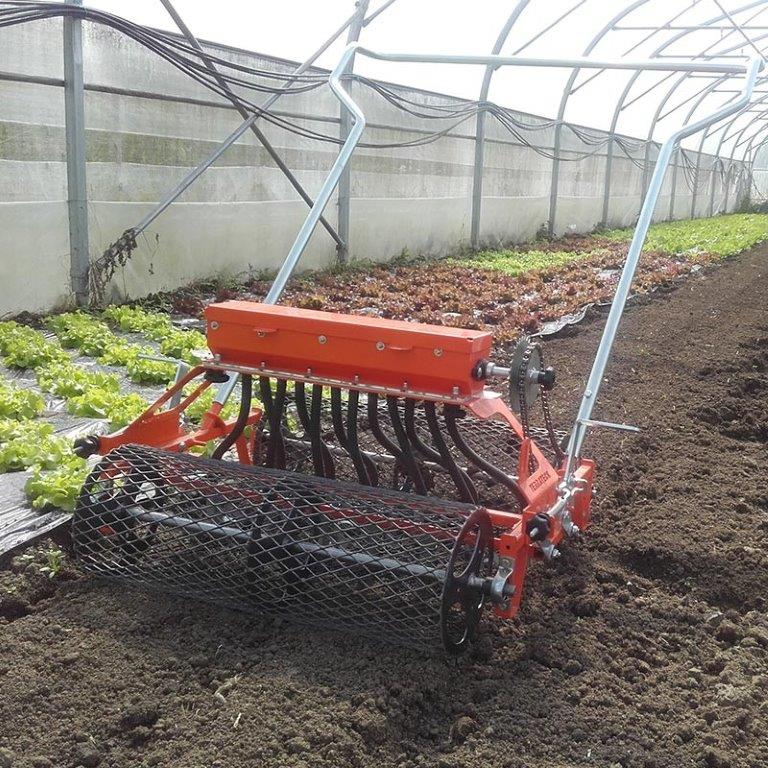 Semoir mara�cher multi-rangs - 